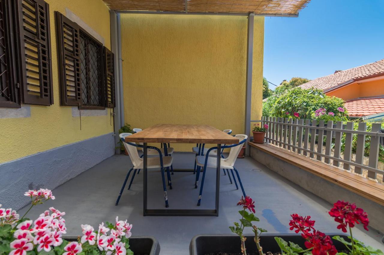 Hostel Flora Mali Losinj Luaran gambar