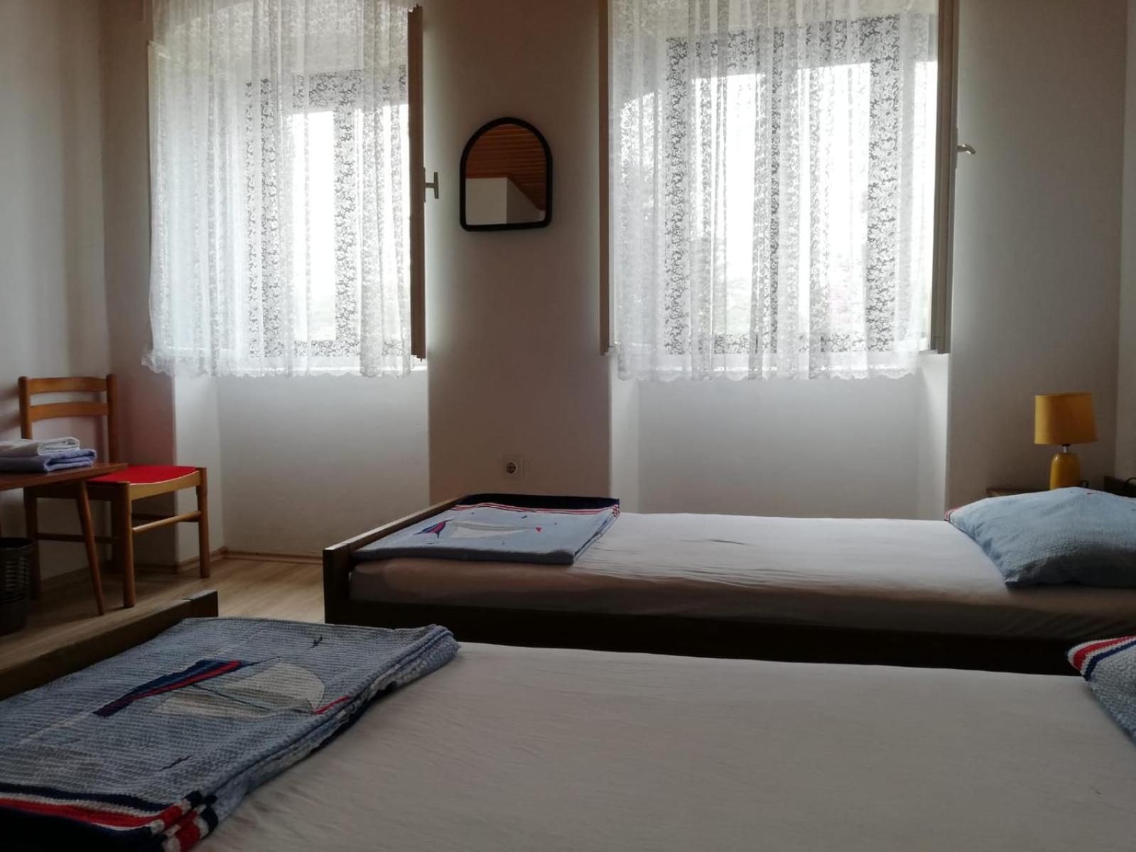 Hostel Flora Mali Losinj Bilik gambar