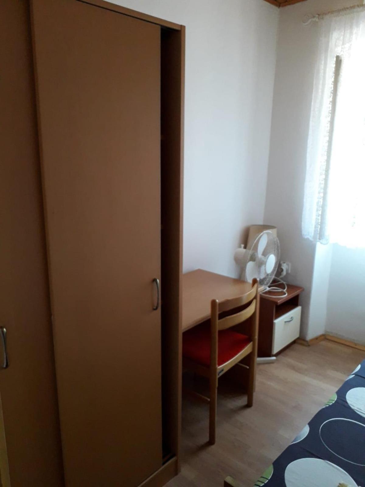 Hostel Flora Mali Losinj Bilik gambar